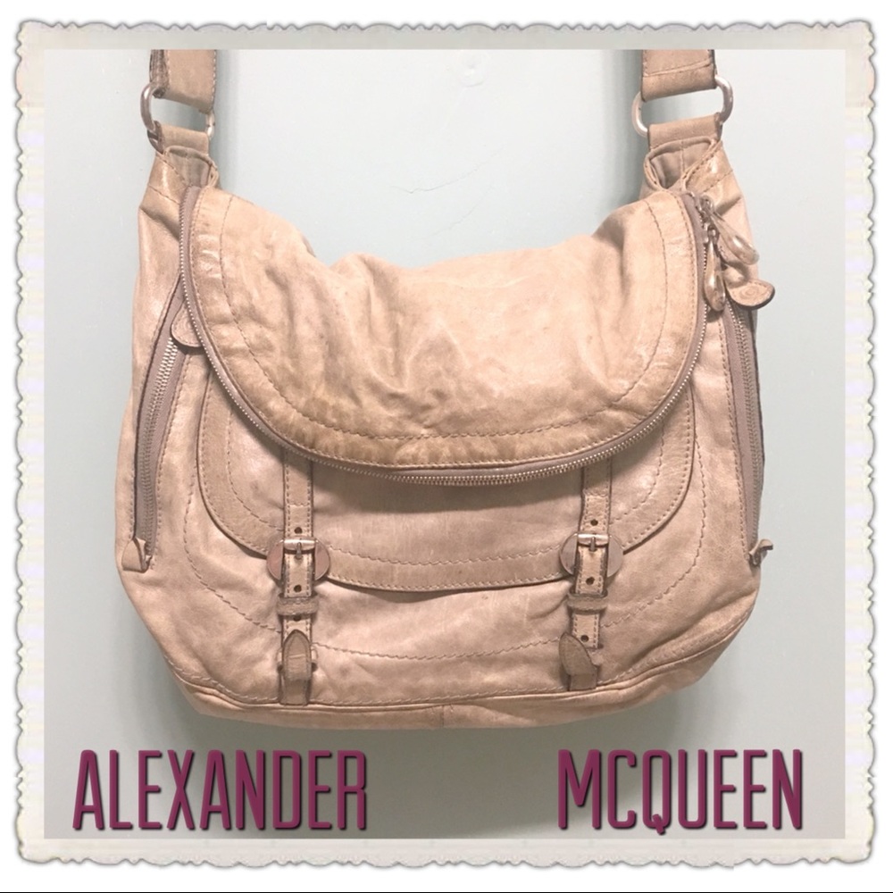 🎃🖤 SALE 🧡🦇 Alexander McQueen Messenger Bag